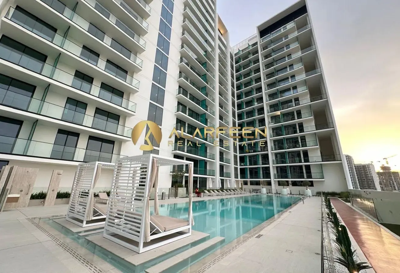High-Floor 1BR | Balcony | City & Pool View