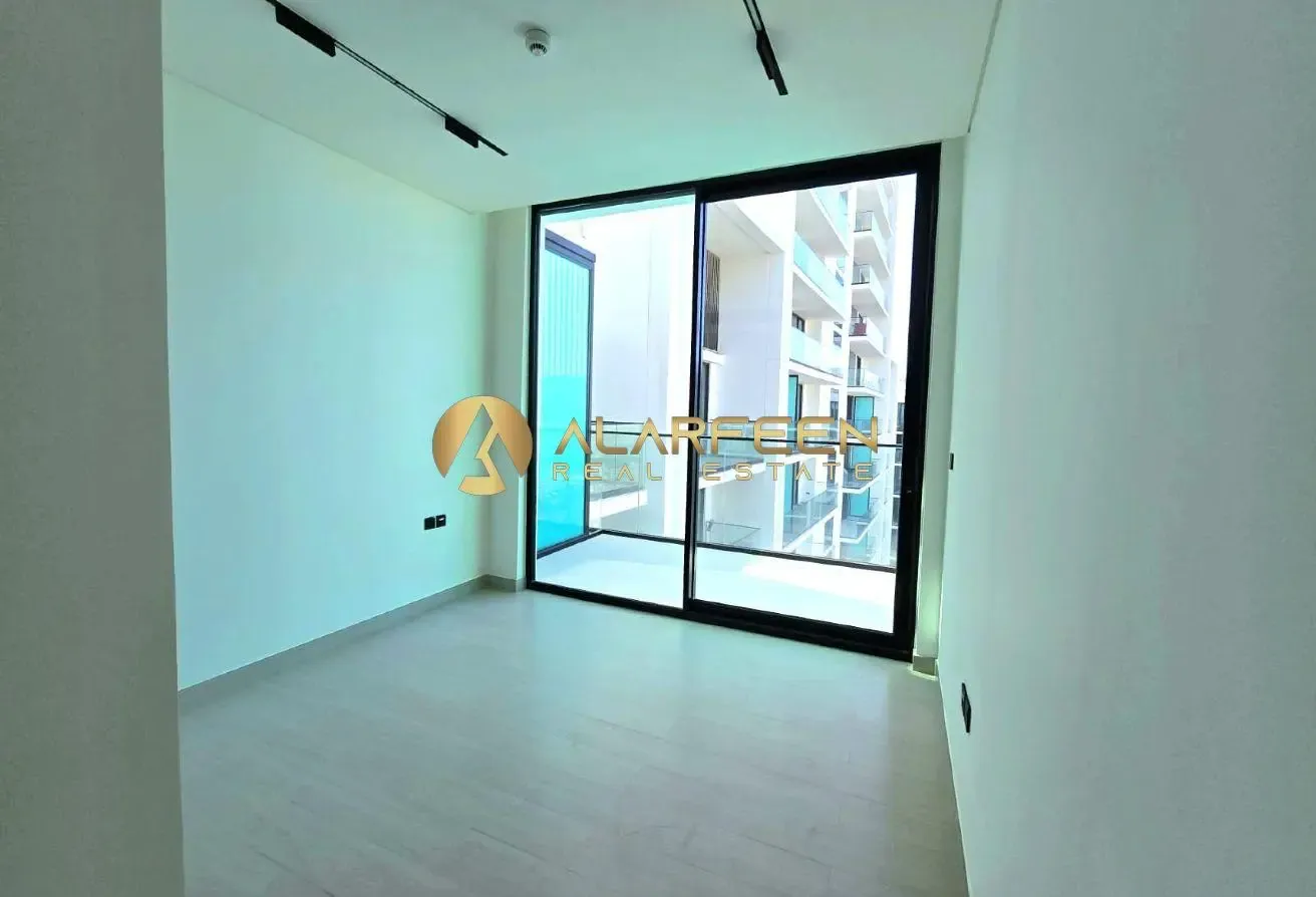 Modern 1BR | Pool View | Premium Quality