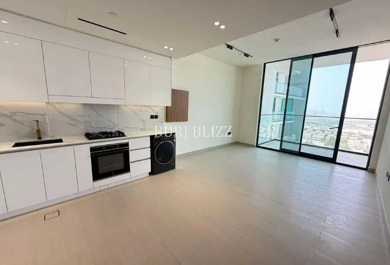 Refined Living | Pool View | Excellent Amenities