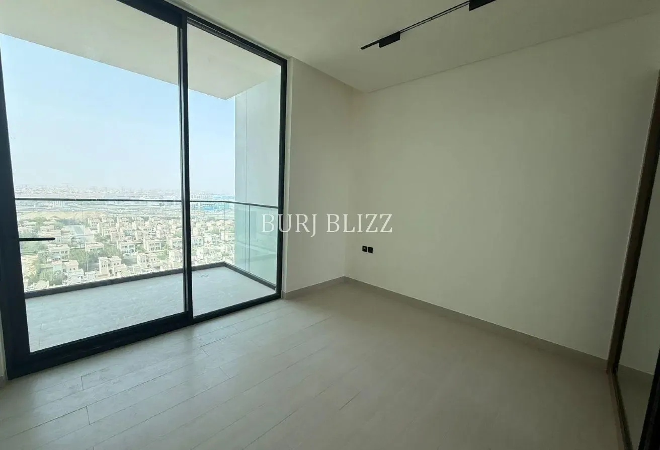 Refined Living | Pool View | Excellent Amenities