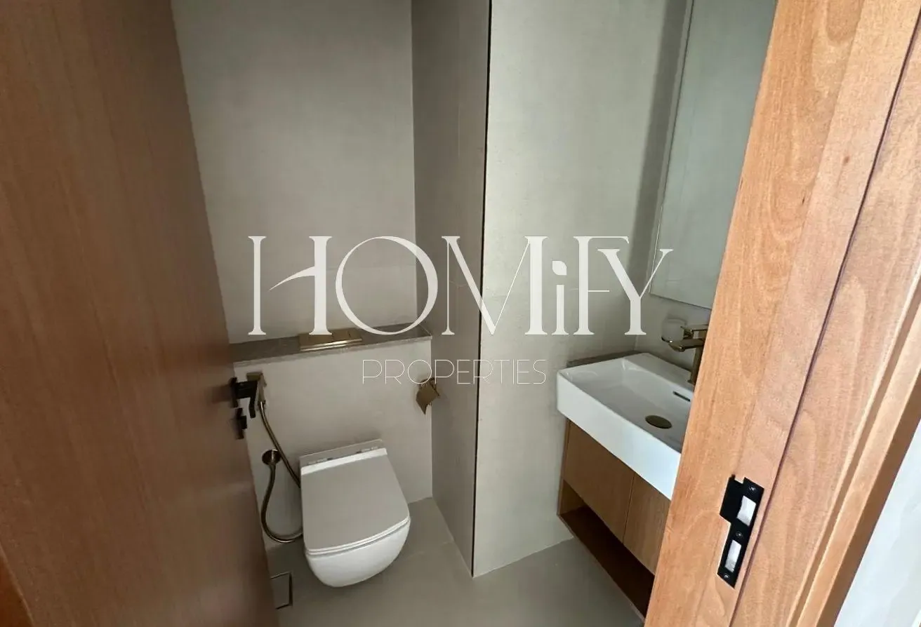 HIGHER FLOOR | PRIME LOCATION | BEST DEAL