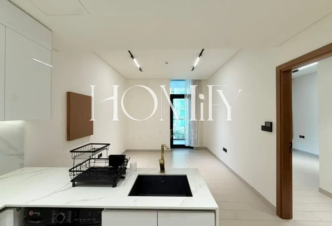 BRIGHT & MODERN | HIGH-END UNIT | PRIME LOCATION