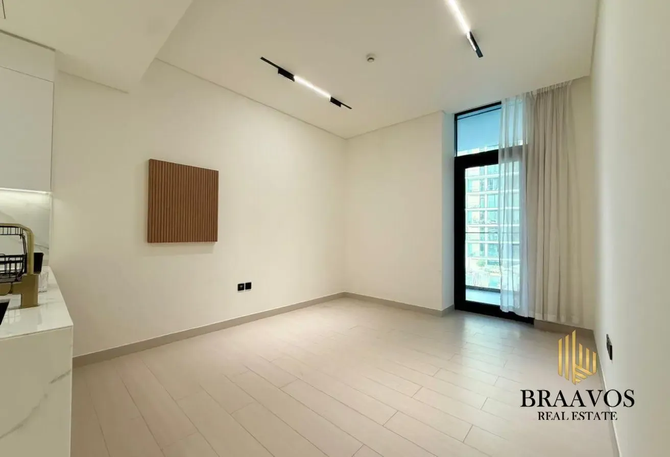 POOL VIEW | NEAR MALL | SPACIOUS