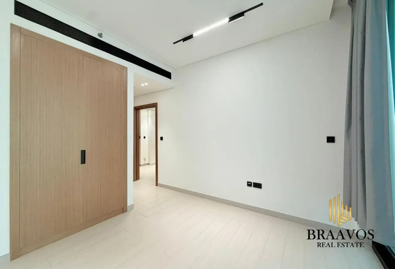 POOL VIEW | NEAR MALL | SPACIOUS