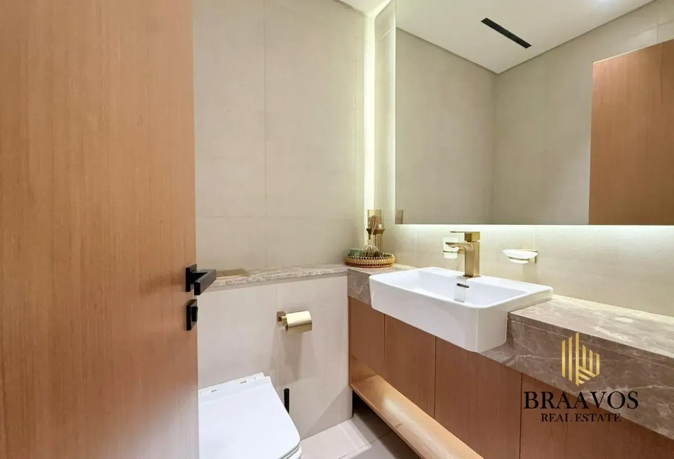 POOL VIEW | NEAR MALL | SPACIOUS