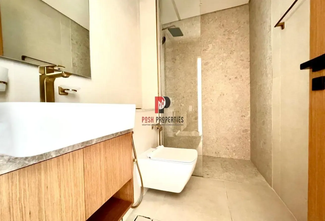 High Floor | Spacious & Cozy | Modern Design