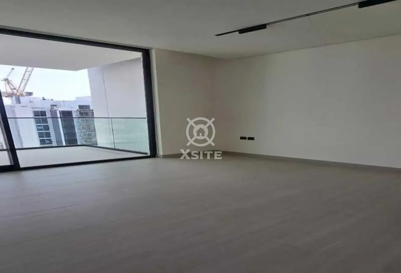 Unfurnished 1 BR | Community View | Vacant Unit