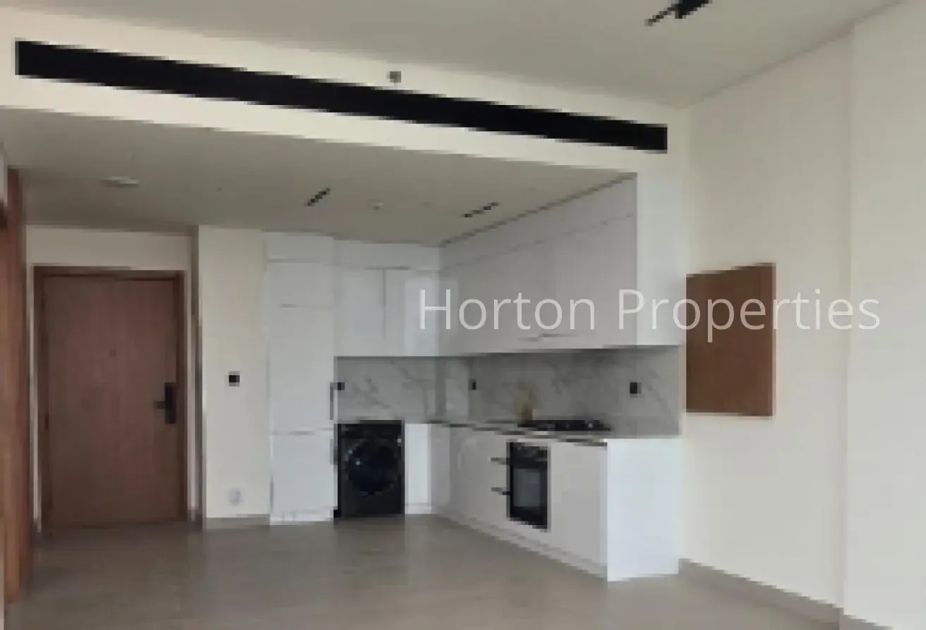SPACIOUS 1BR I SMART HOME I READY TO MOVE