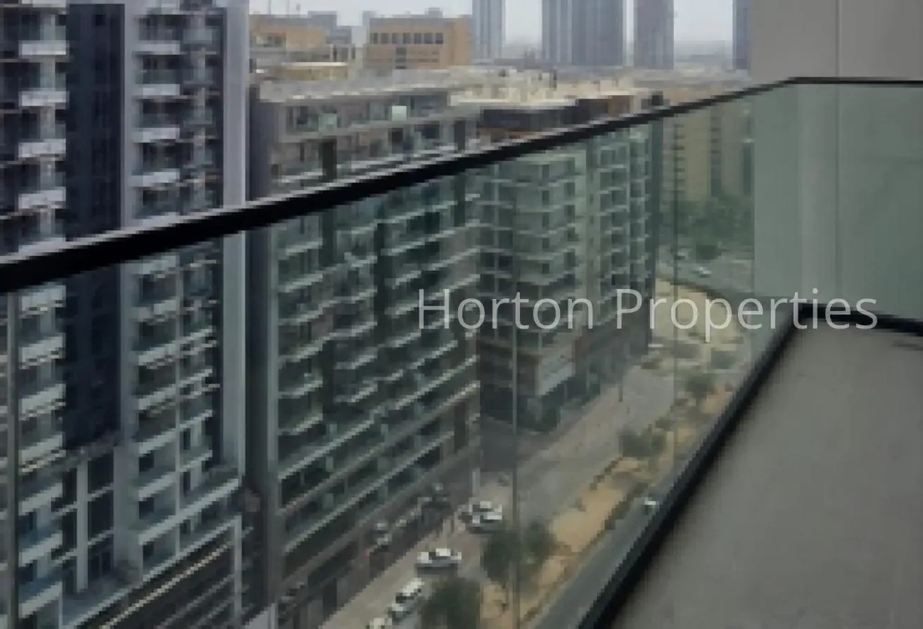 SPACIOUS 1BR I SMART HOME I READY TO MOVE