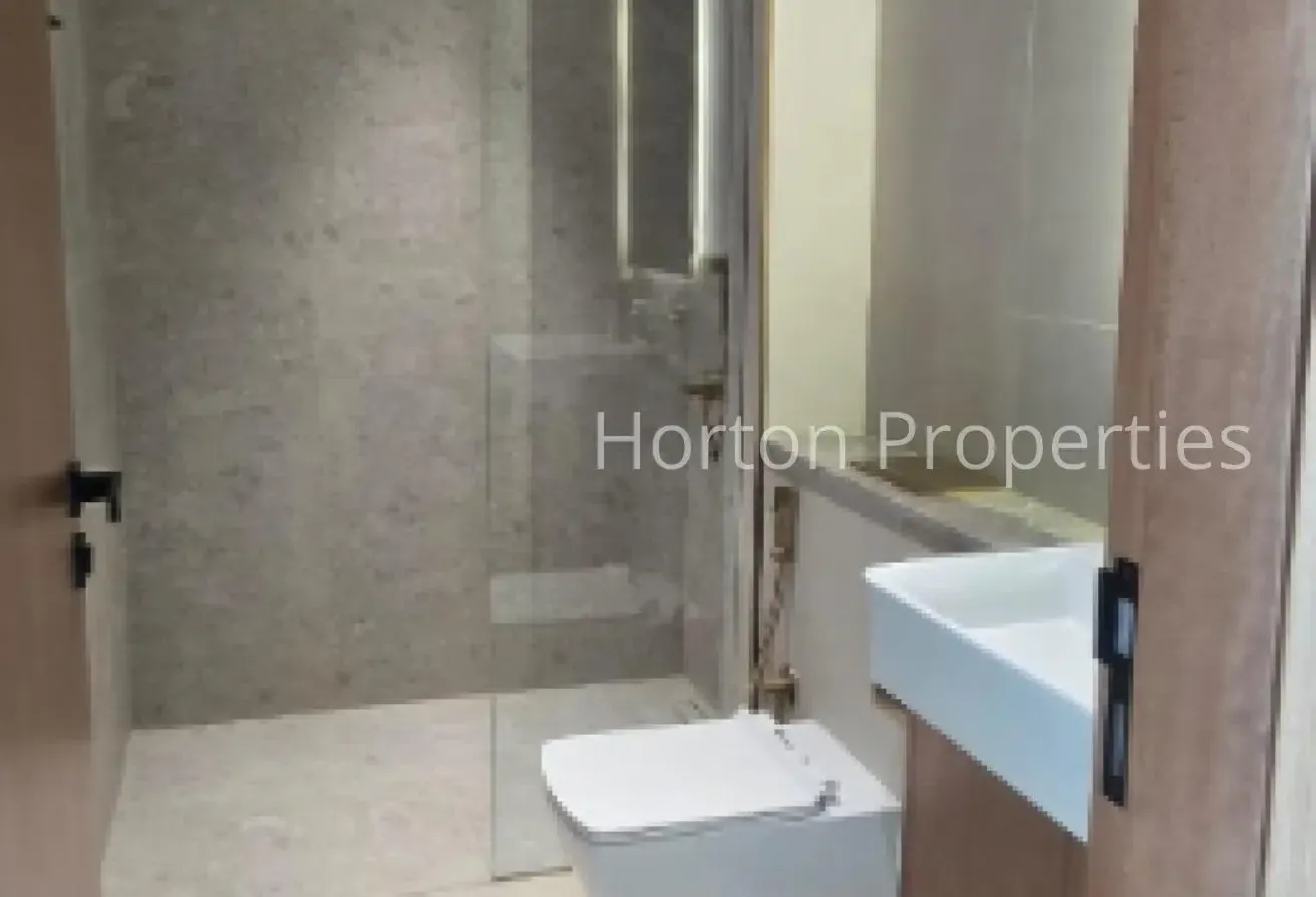 SPACIOUS 1BR I SMART HOME I READY TO MOVE
