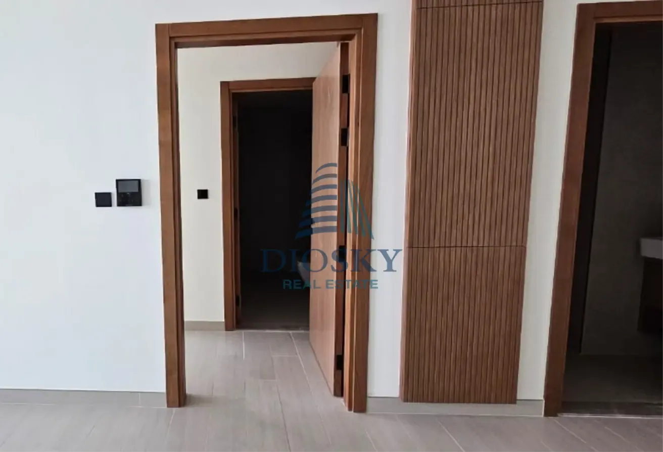 High Floor | Spacious | Ready to Move