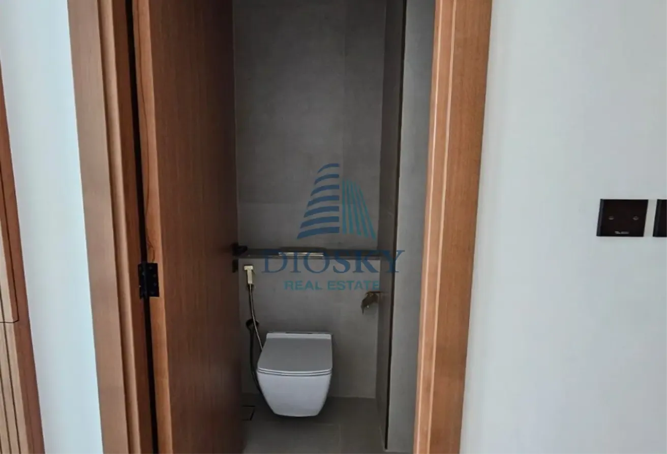 High Floor | Spacious | Ready to Move
