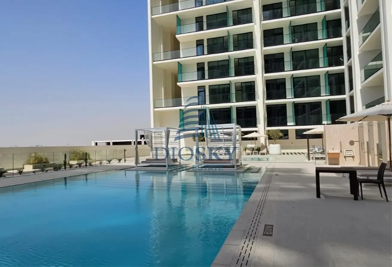 High Floor | Spacious | Ready to Move