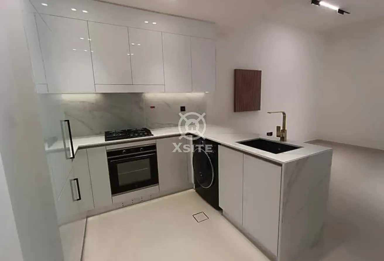 Unfurnished |Pool View|Equipped Kitchen
