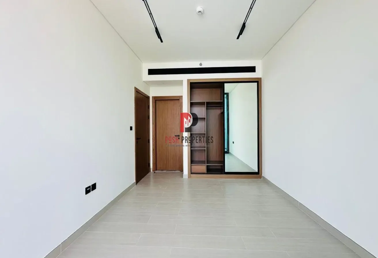 1BR with Kitchen Appliances | Community View