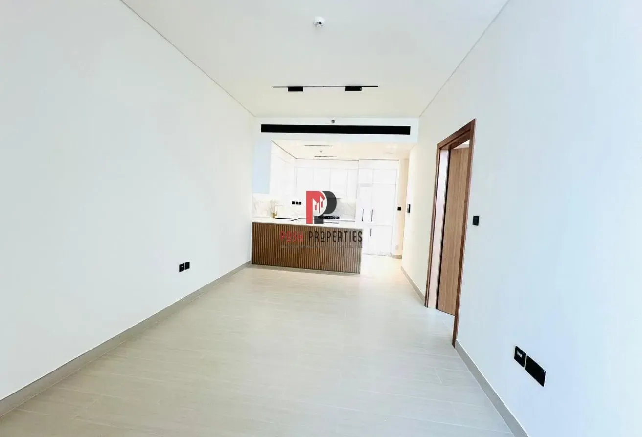 1BR with Kitchen Appliances | Community View