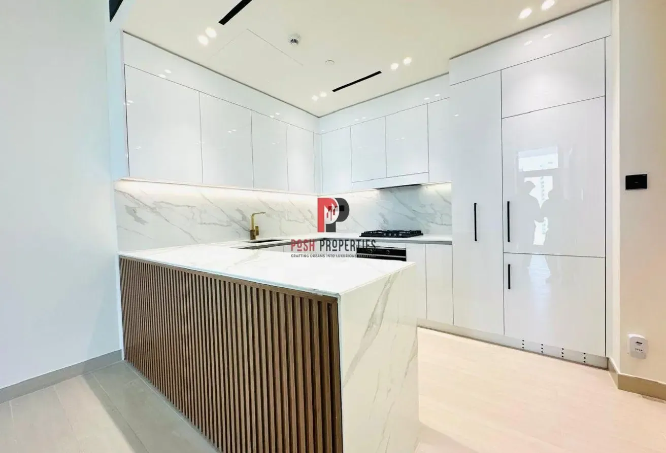 1BR with Kitchen Appliances | Community View