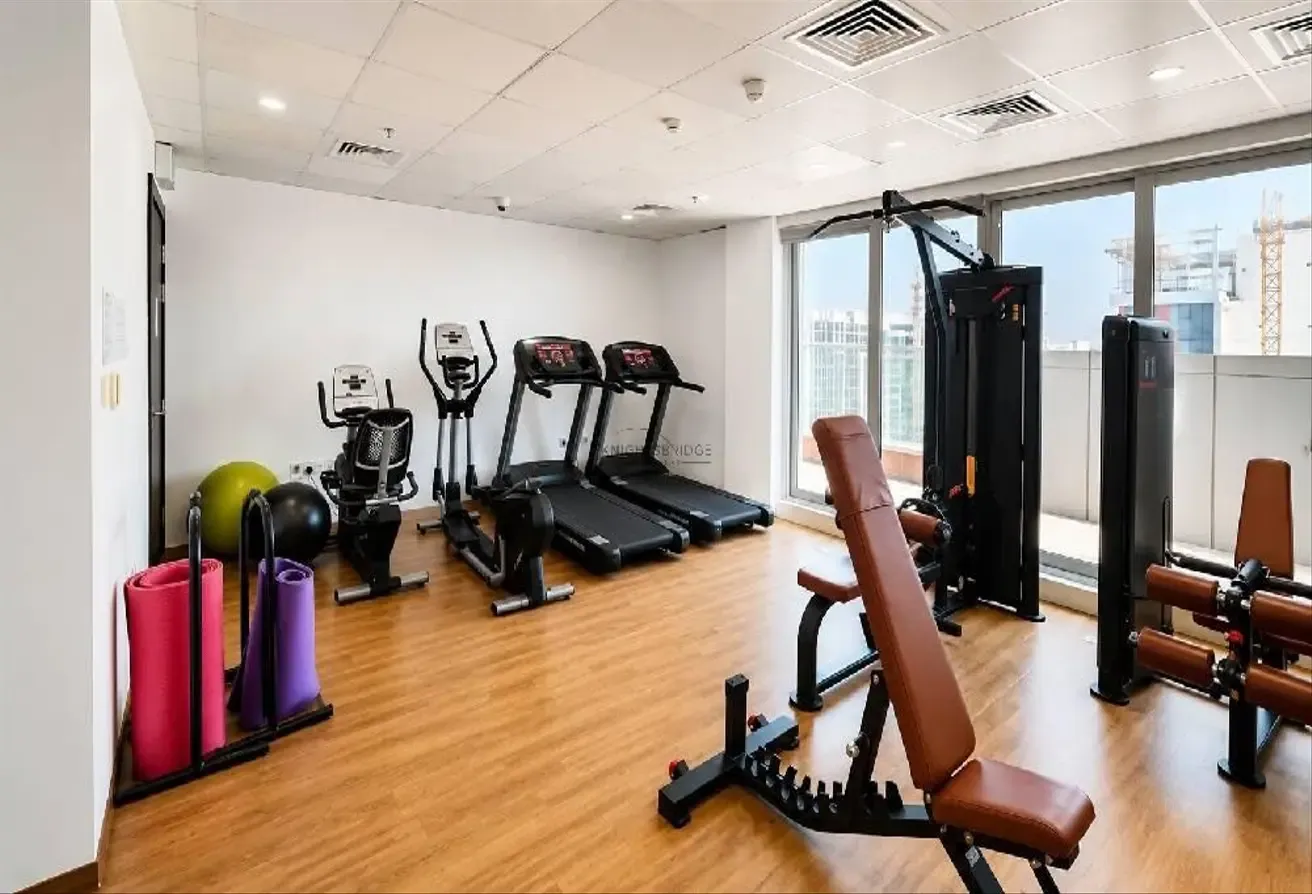 Vacant 1BR | Bright | High Floor