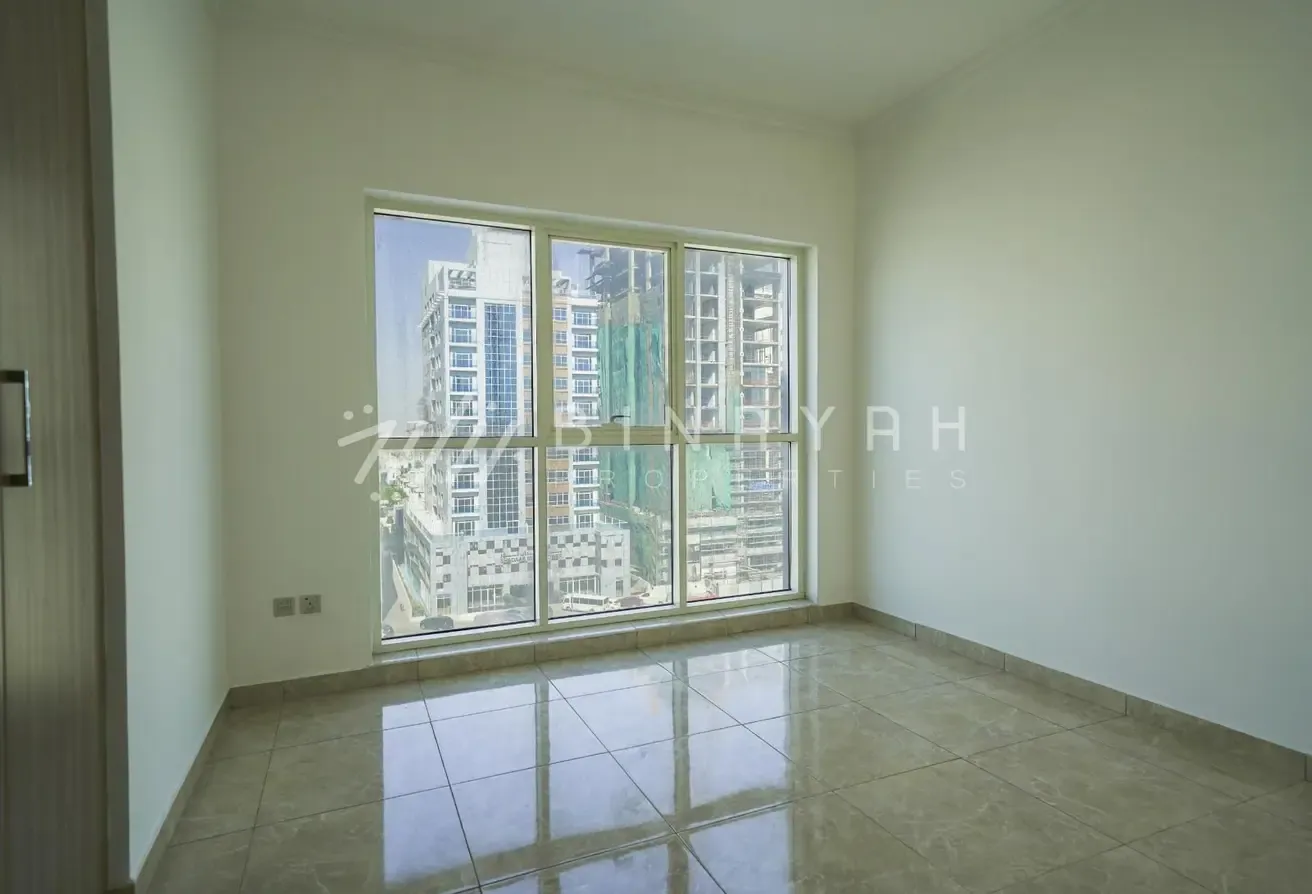 Spacious 2 BR | Prime Location | Vacant