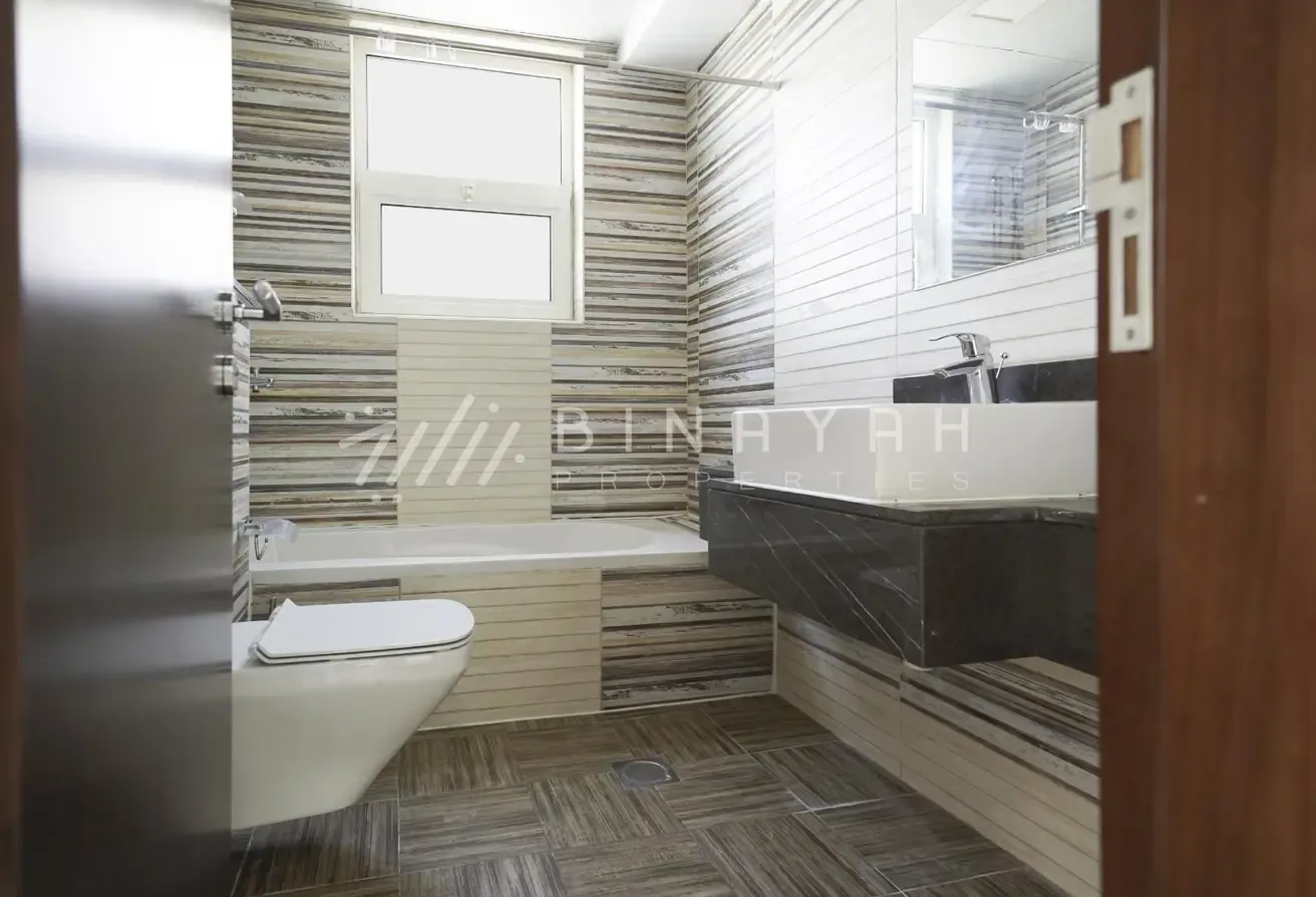 Spacious 2 BR | Prime Location | Vacant