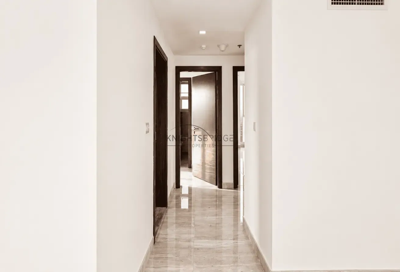 High Floor | Closed Kitchen | Ready to Move