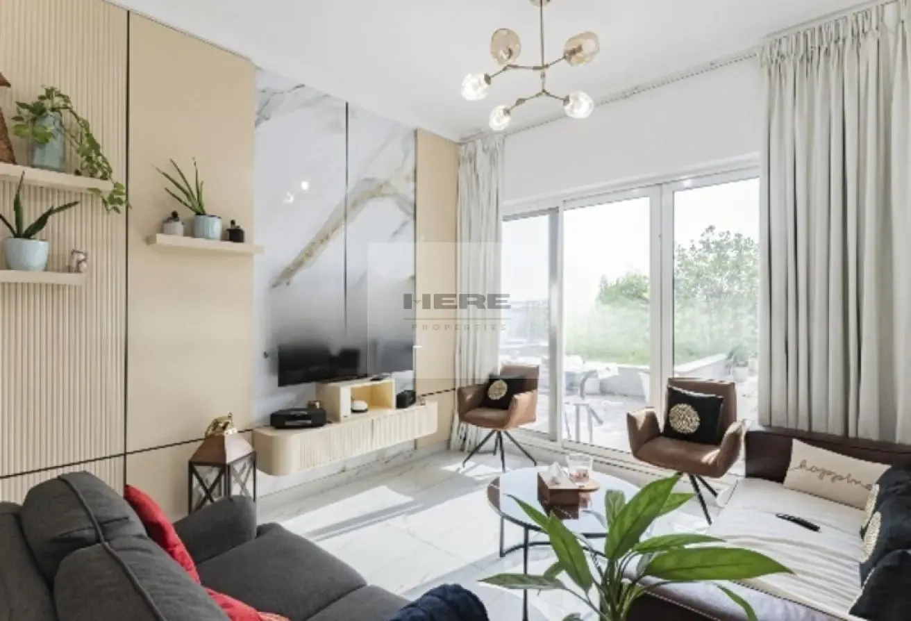 Spacious 2-BR Apt | Close to Metro | Vacant soon