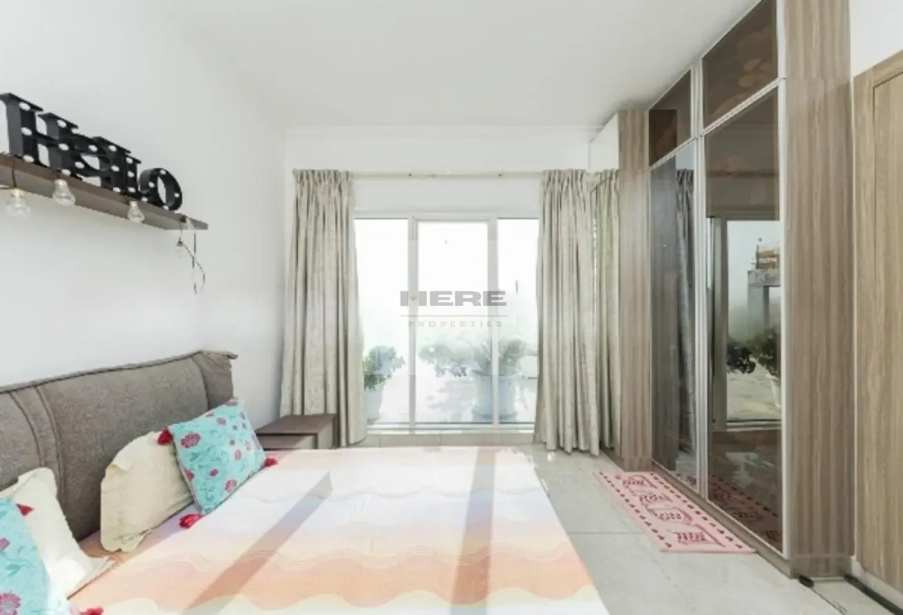Spacious 2-BR Apt | Close to Metro | Vacant soon