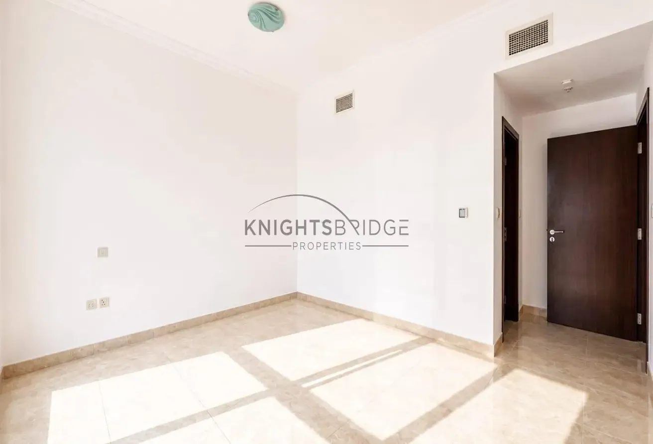 Ready to Move | Closed Kitchen | Vastu
