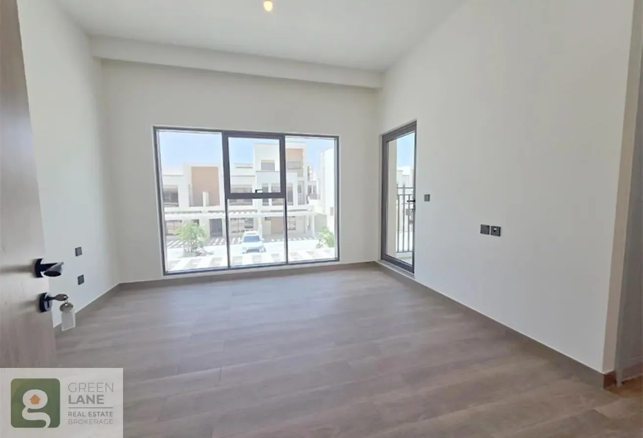4BR | Middle | Ready To Move | Appliances