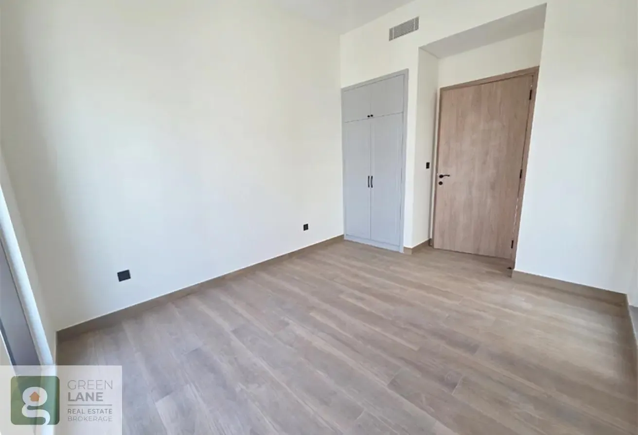 4BR | Middle | Ready To Move | Appliances