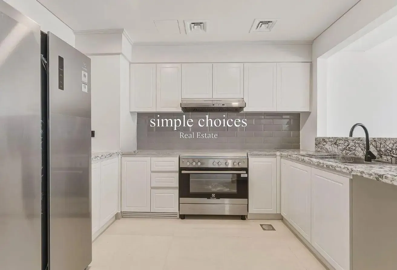 Exclusive / Ready to move/ Free Deep Cleaning