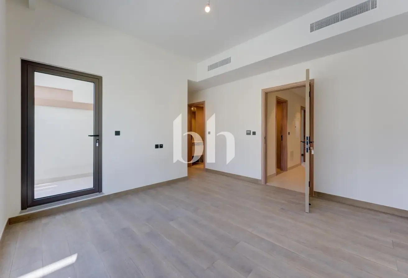 Semi Furnished | Multiple Cheques | Lagoon