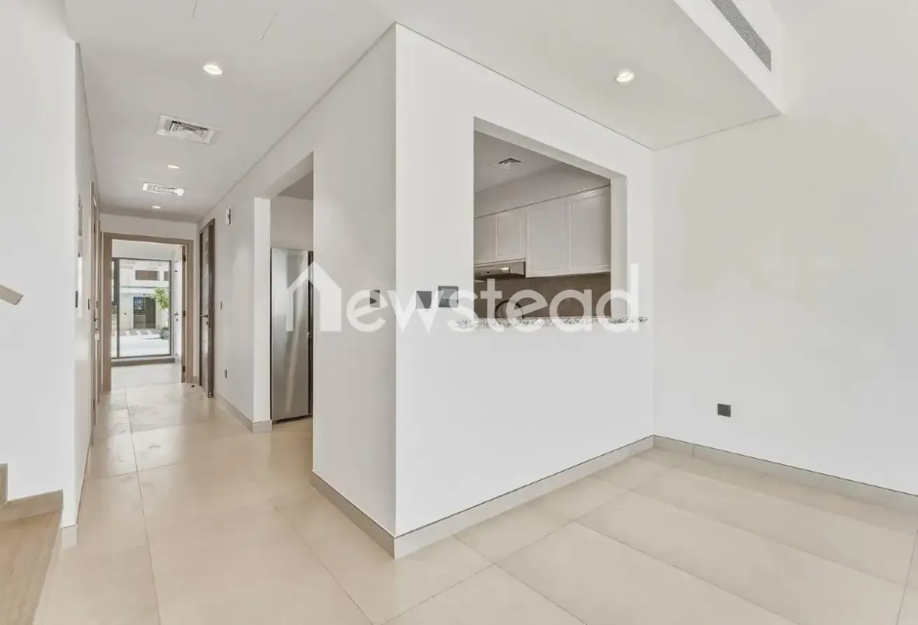 Single Row | Across The Central Hub | Vacant Now
