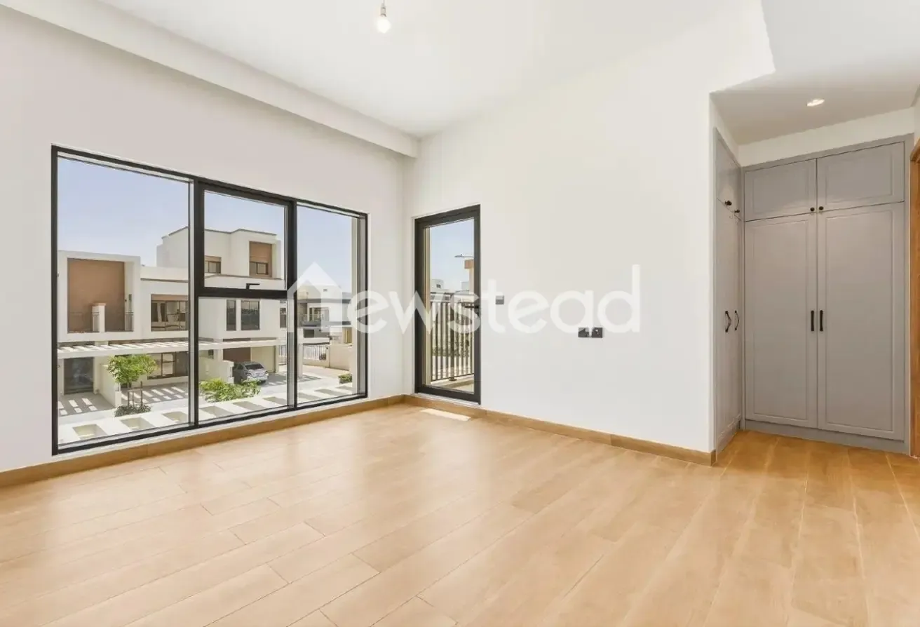 Single Row | Across The Central Hub | Vacant Now