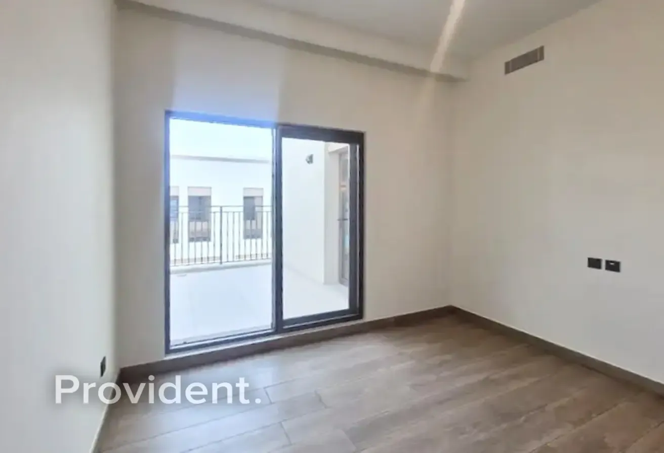 Close to Lagoon | Spacious Bedroom | 1,2 Chqs