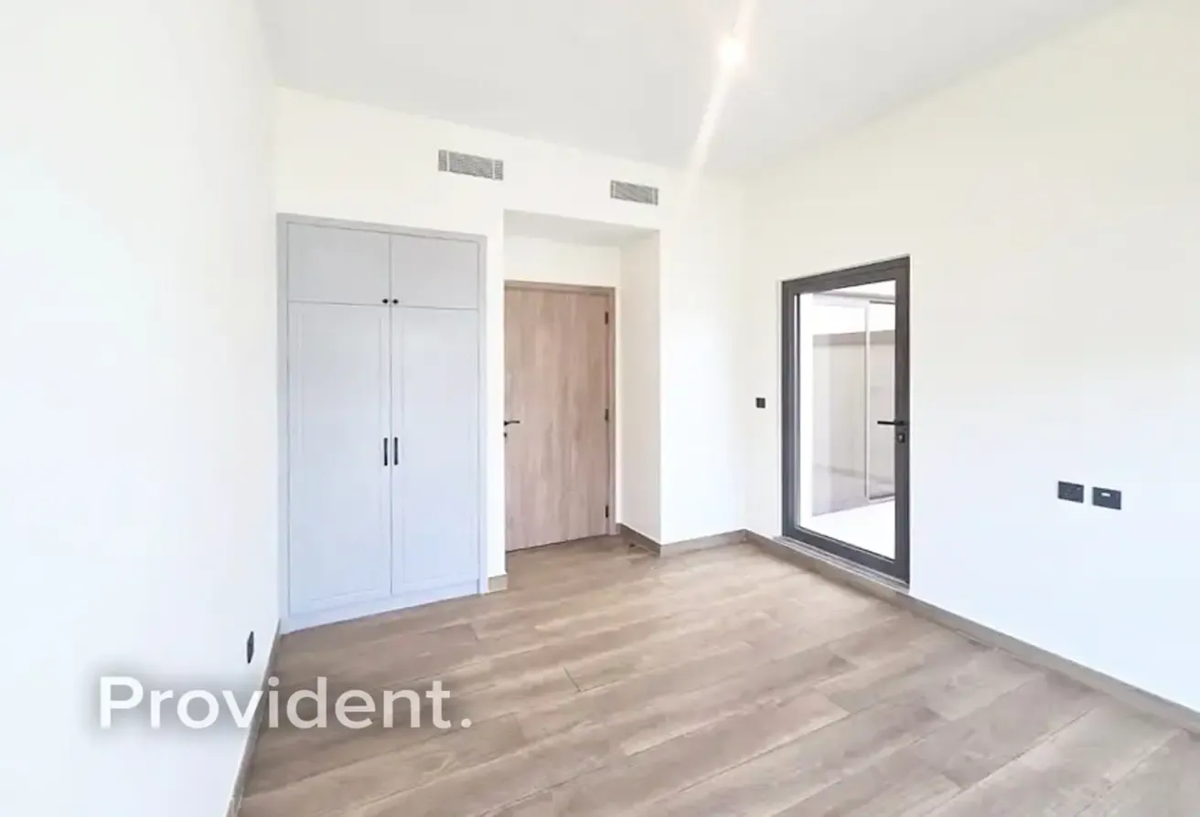 Close to Lagoon | Spacious Bedroom | 1,2 Chqs