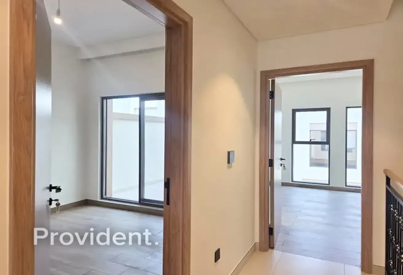 Close to Lagoon | Spacious Bedroom | 1,2 Chqs
