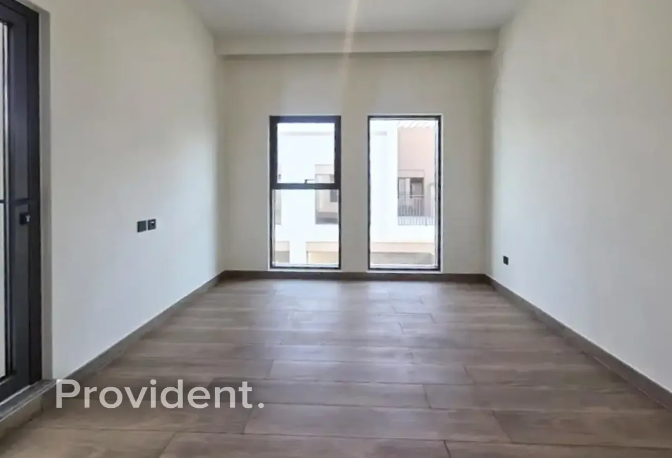 Close to Lagoon | Spacious Bedroom | 1,2 Chqs