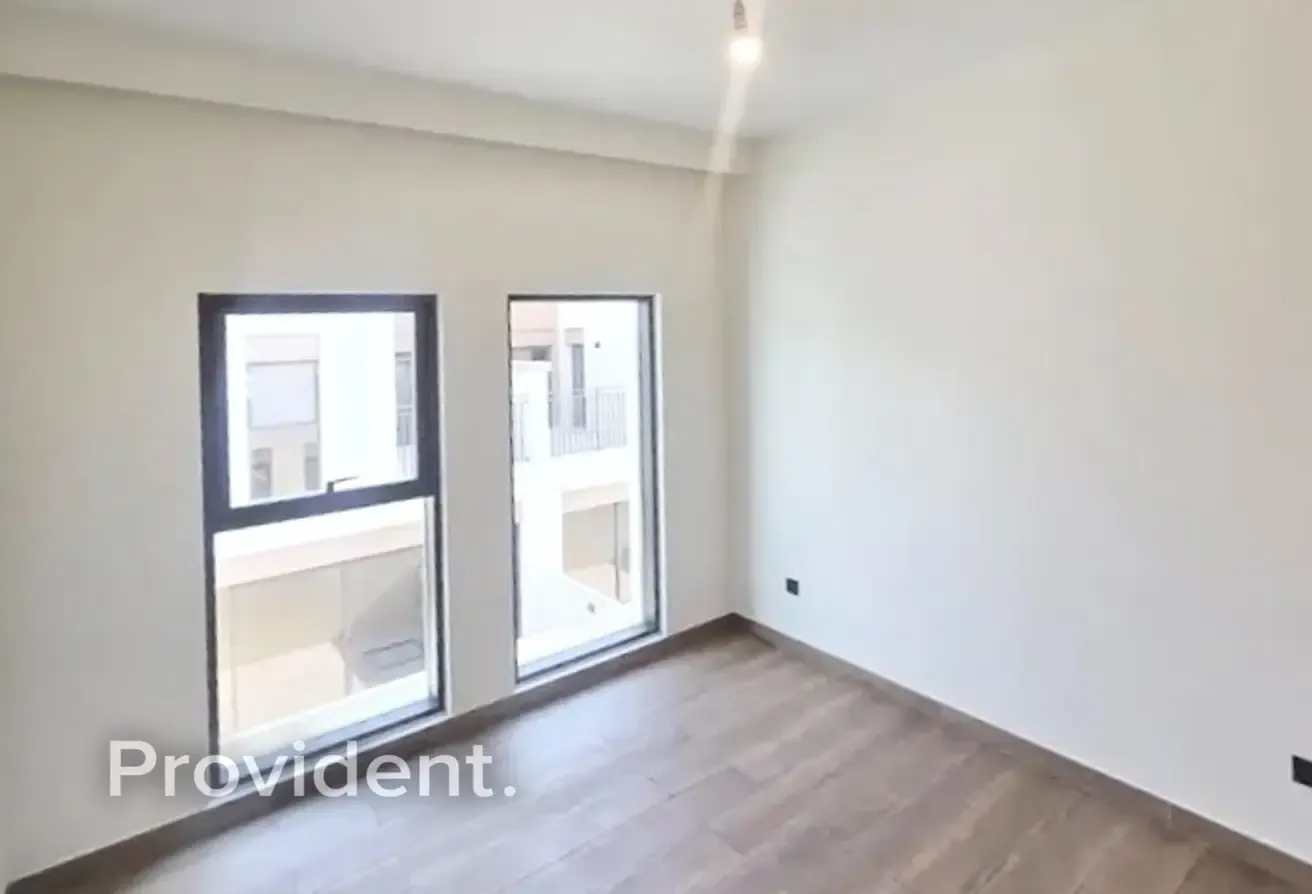 Close to Lagoon | Ready to Move | Best Price