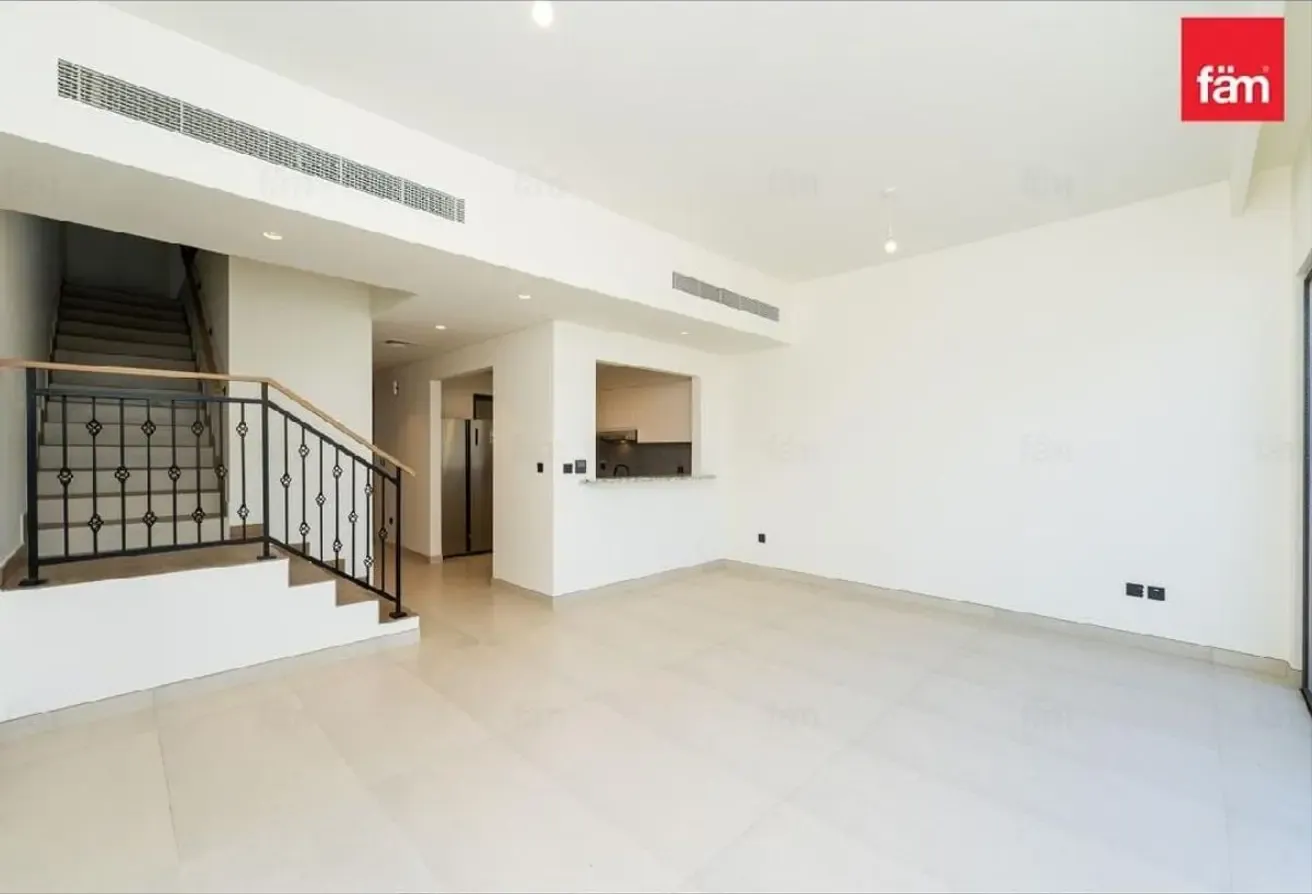 4BR | CLOSE TO ENTRANCE | LANDSCAPED | VASTU