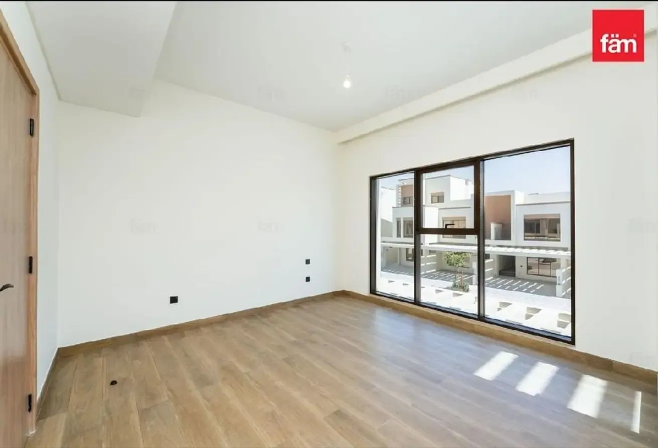 4BR | CLOSE TO ENTRANCE | LANDSCAPED | VASTU