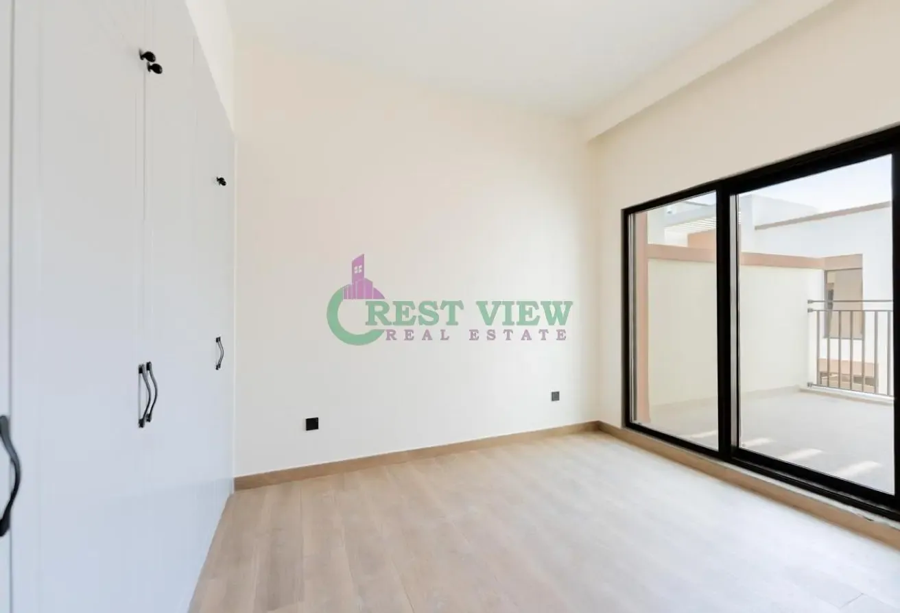 WALKING DISTANCE TO LAGOON | SPACIOUS | VACANT