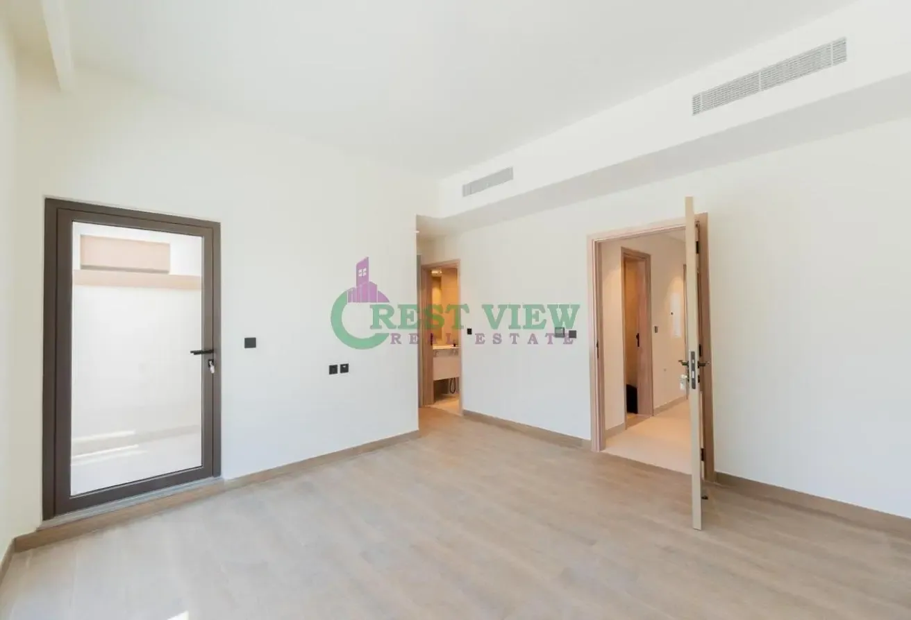 WALKING DISTANCE TO LAGOON | SPACIOUS | VACANT