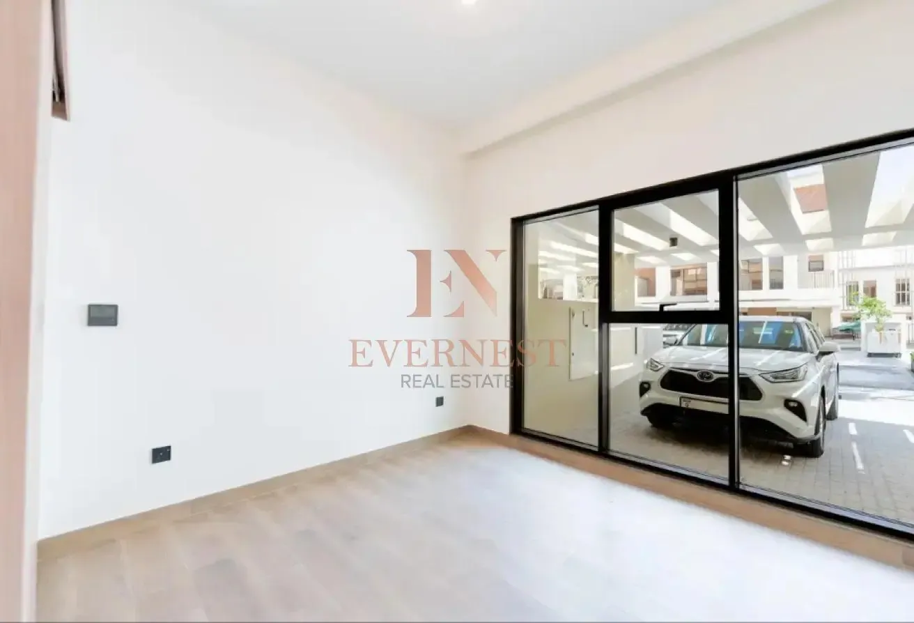 Luxury Lagoon Living | Prime Community