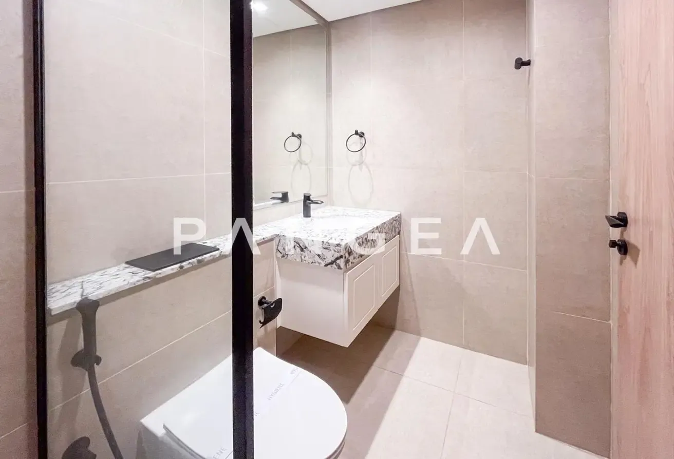Single Row | 2 Cheques | Close to Amenities