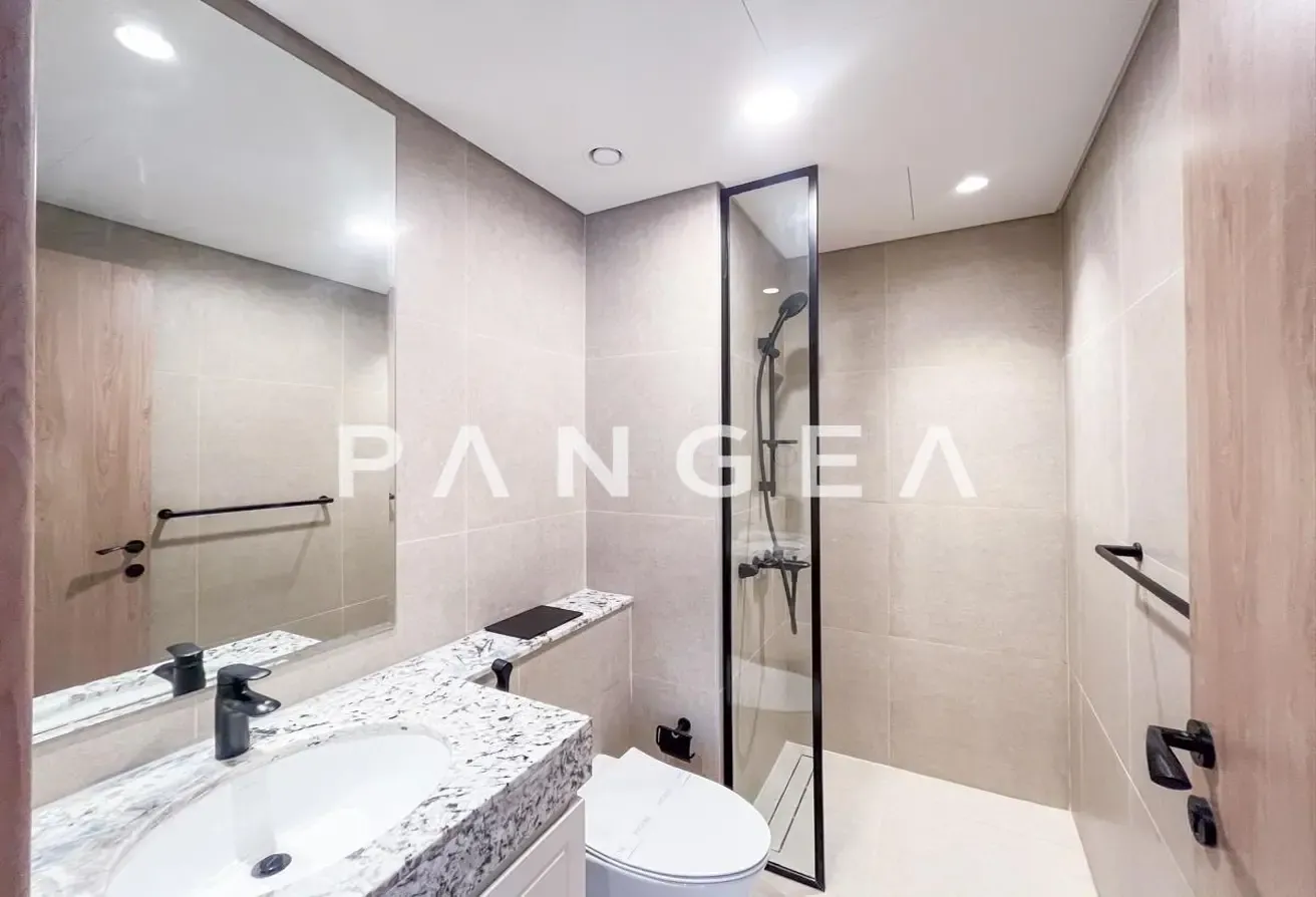 Single Row | 2 Cheques | Close to Amenities