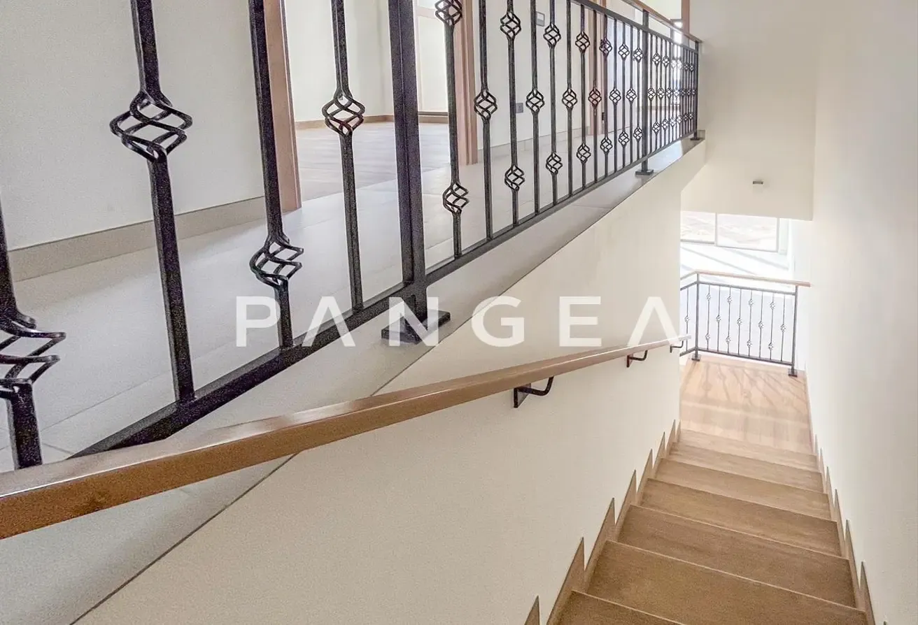 Single Row | 2 Cheques | Close to Amenities