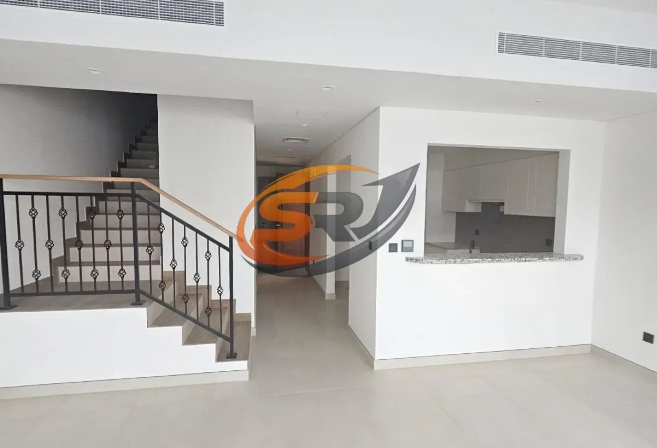 4BR Townhouse | Single Row | CostaBrava