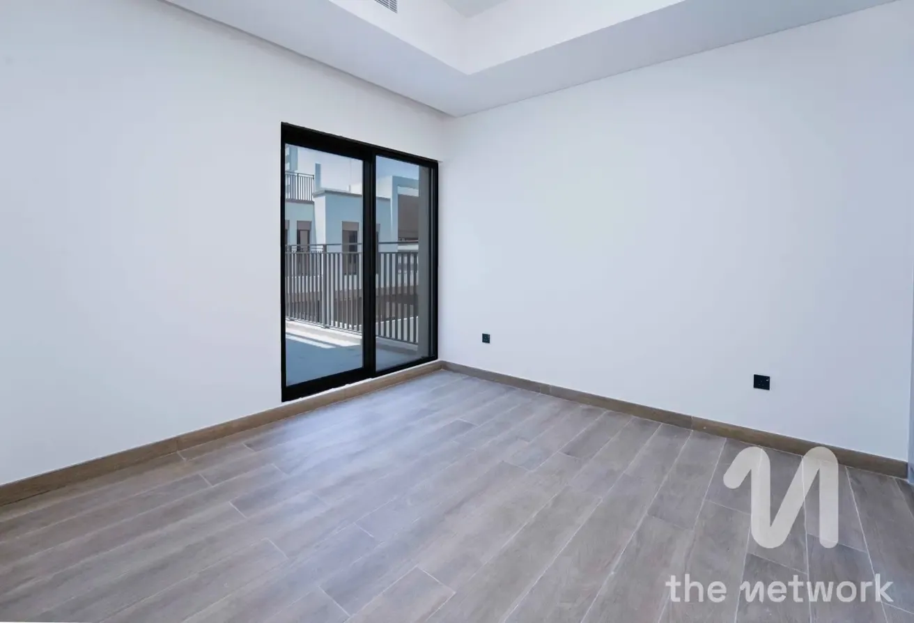 Spacious 4BR Townhouse | Vacant | Brand New