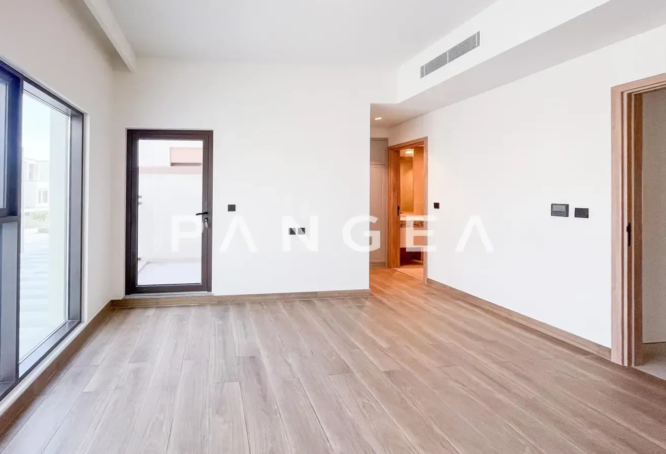 Single Row | Multiple Cheques | Ready to move in
